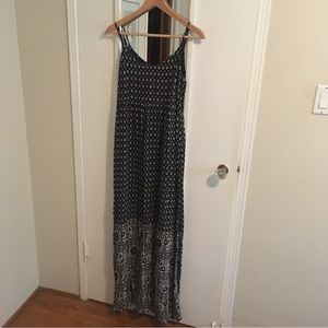 Black white maxi dress